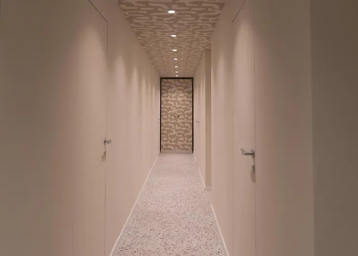 Apartament Vitrail - Metro M1 - Rembrandt 45 *