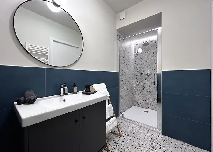 Vitrail - Metro M1 - Rembrandt 45 * Mediolan