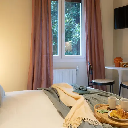 Vitrail Metro M1 Rembrandt 45 Apartment
